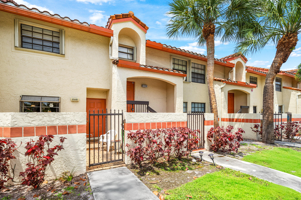 206 Congressional Way - Photo 4