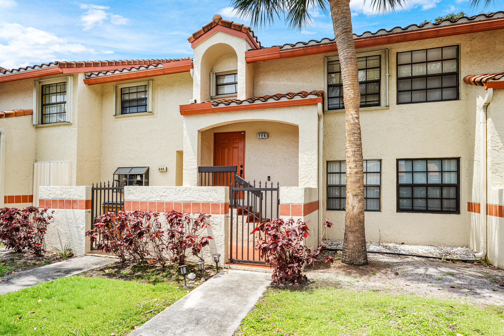 206 Congressional Way - Photo 2