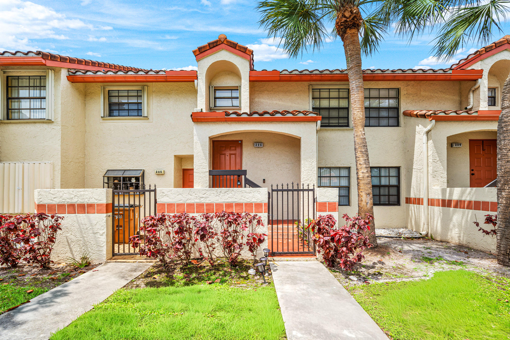 206 Congressional Way - Photo 3