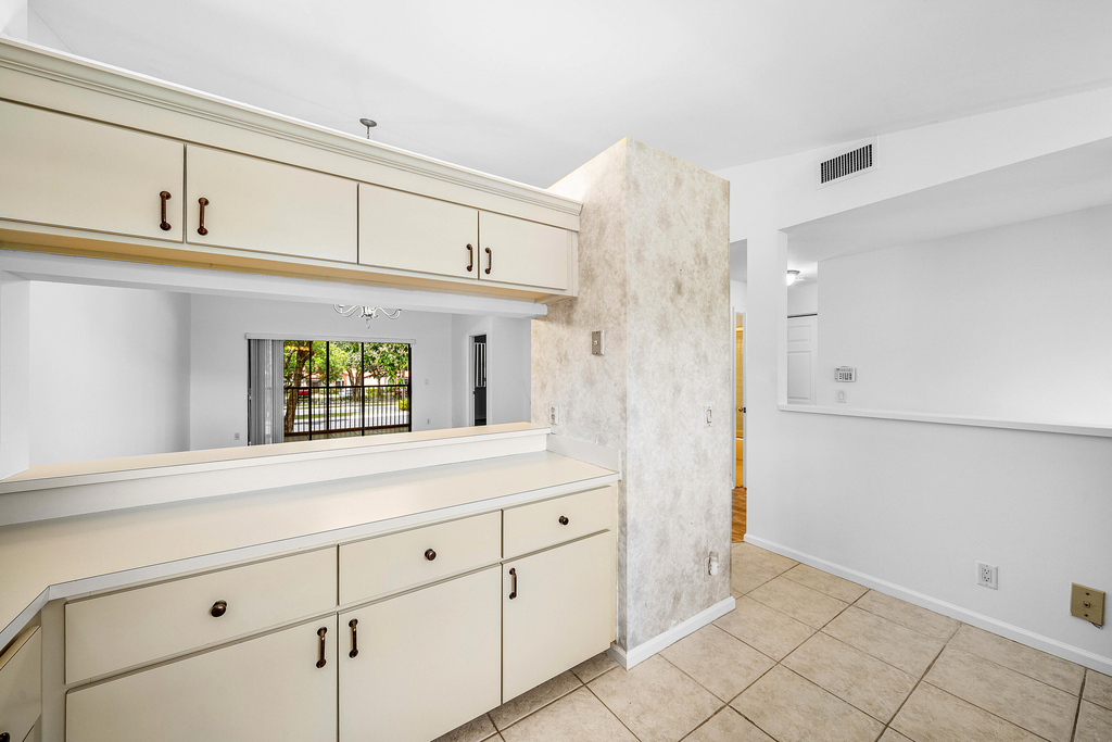 206 Congressional Way - Photo 14