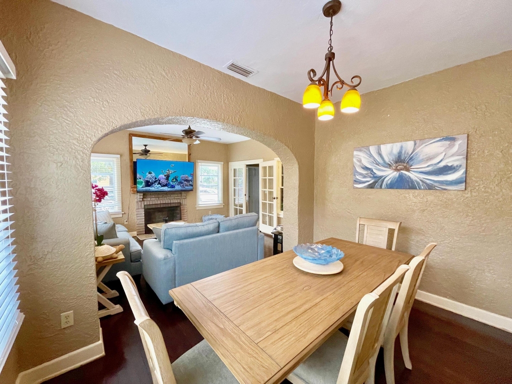 5555 Garden Avenue - Photo 2