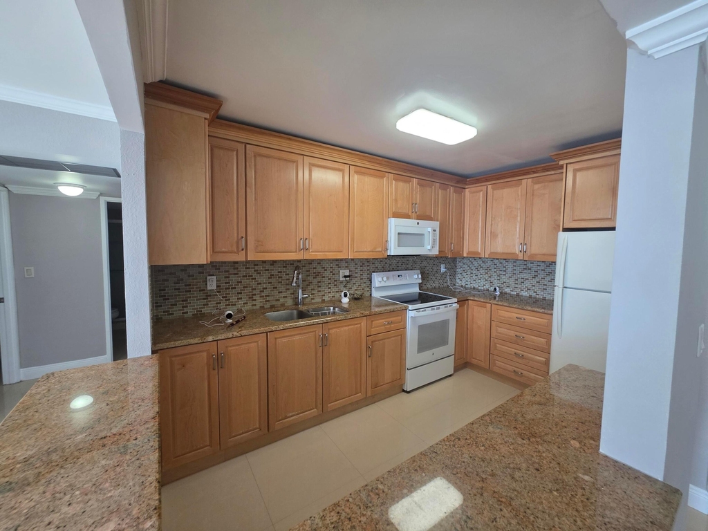 3701 N Country Club Drive - Photo 18