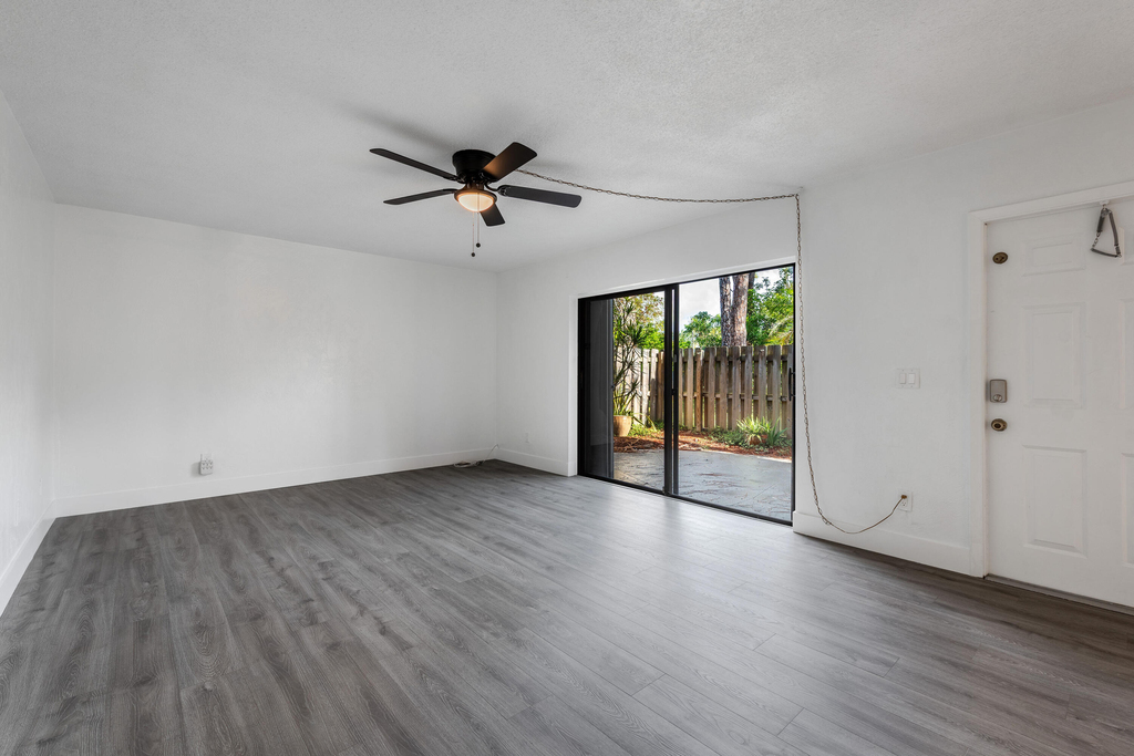 471 Kirk Road - Photo 3