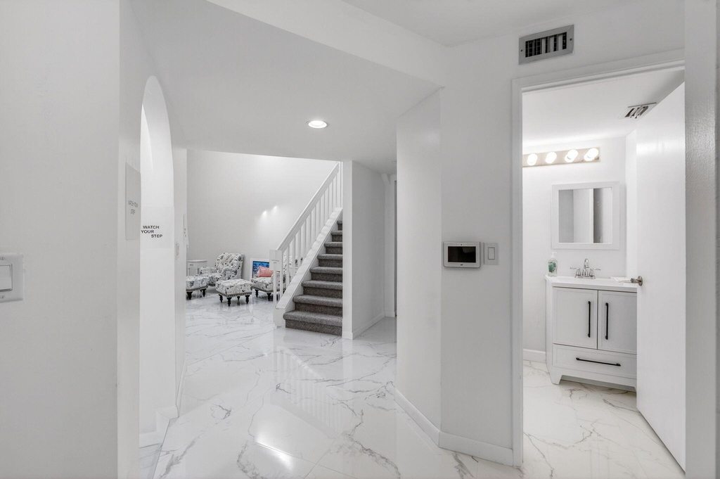 7865 La Mirada Drive - Photo 4