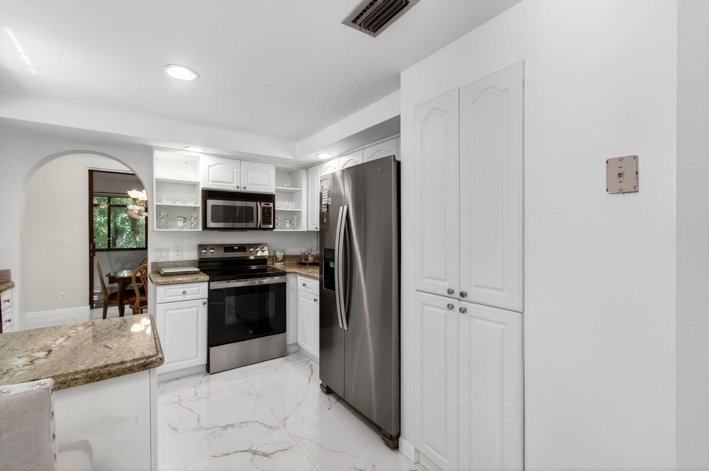 7865 La Mirada Drive - Photo 19