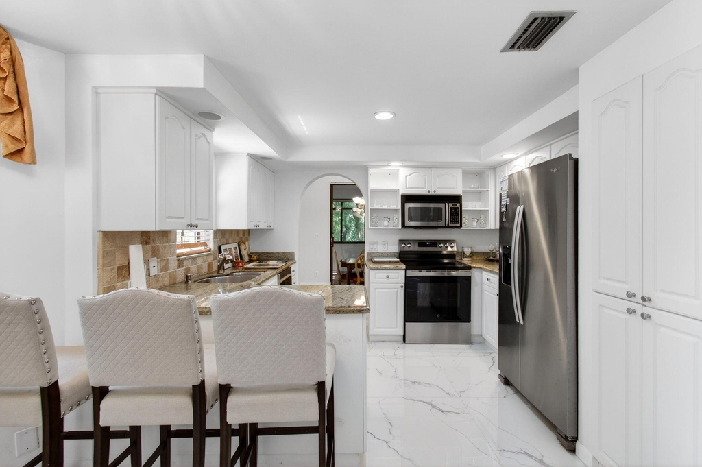 7865 La Mirada Drive - Photo 18