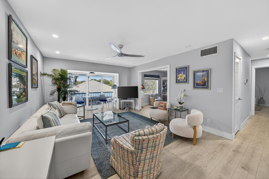 6429 Bay Club Drive - Photo 13