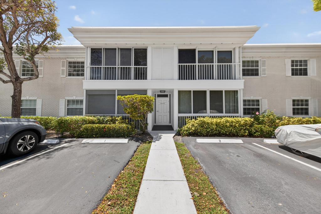 6429 Bay Club Drive - Photo 0