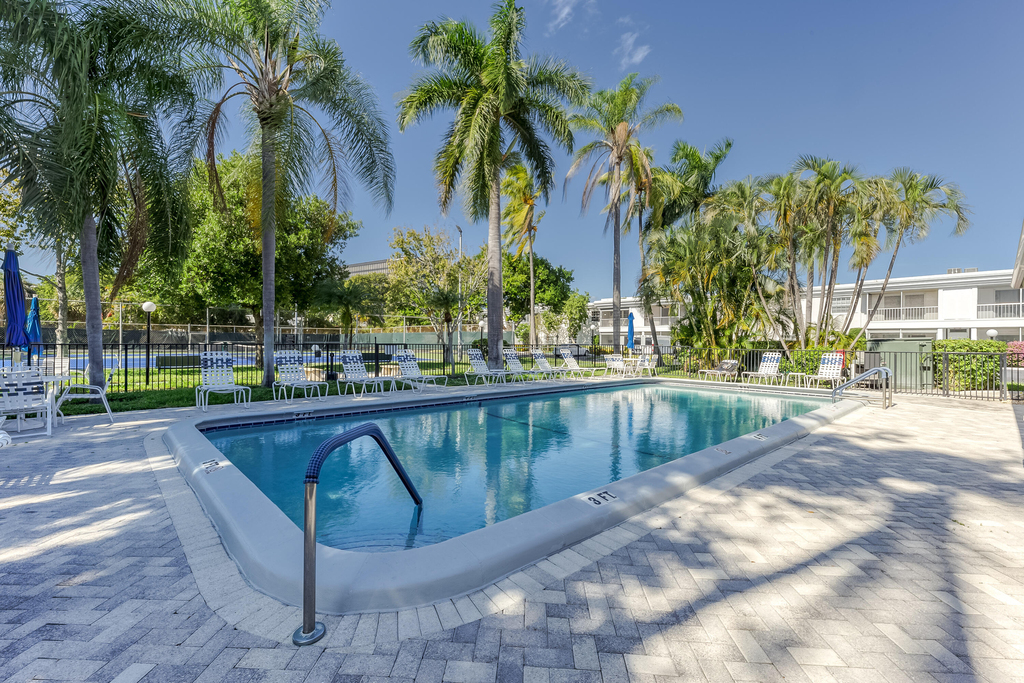6429 Bay Club Drive - Photo 31