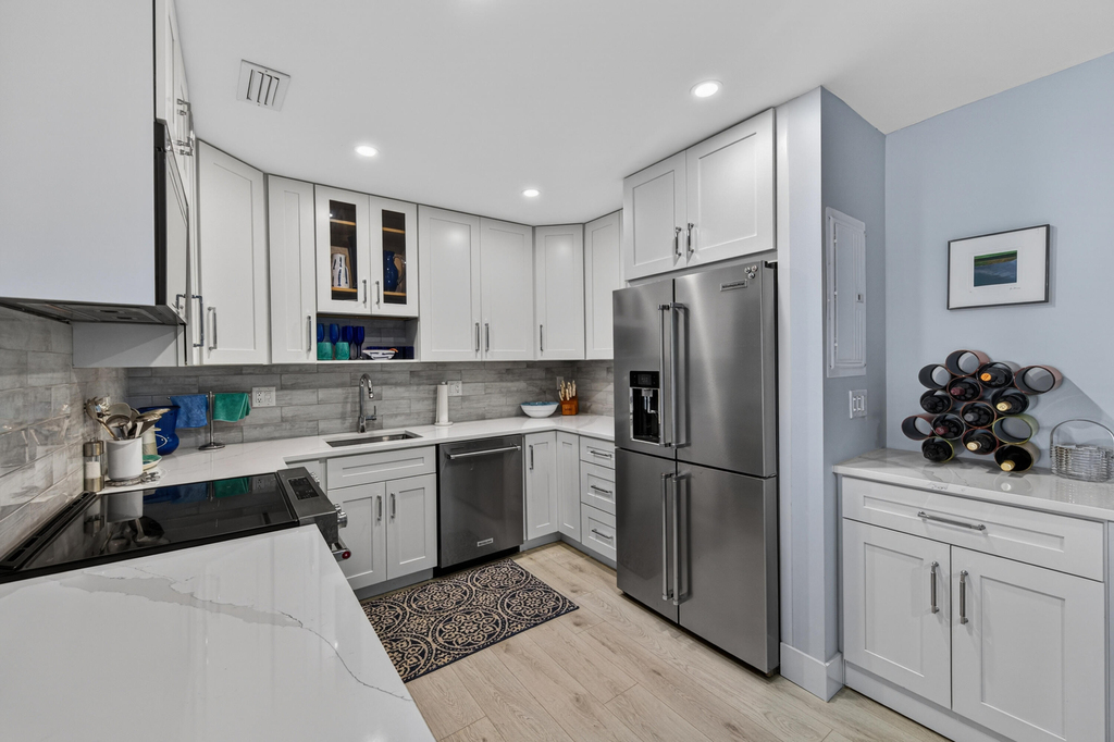 6429 Bay Club Drive - Photo 25