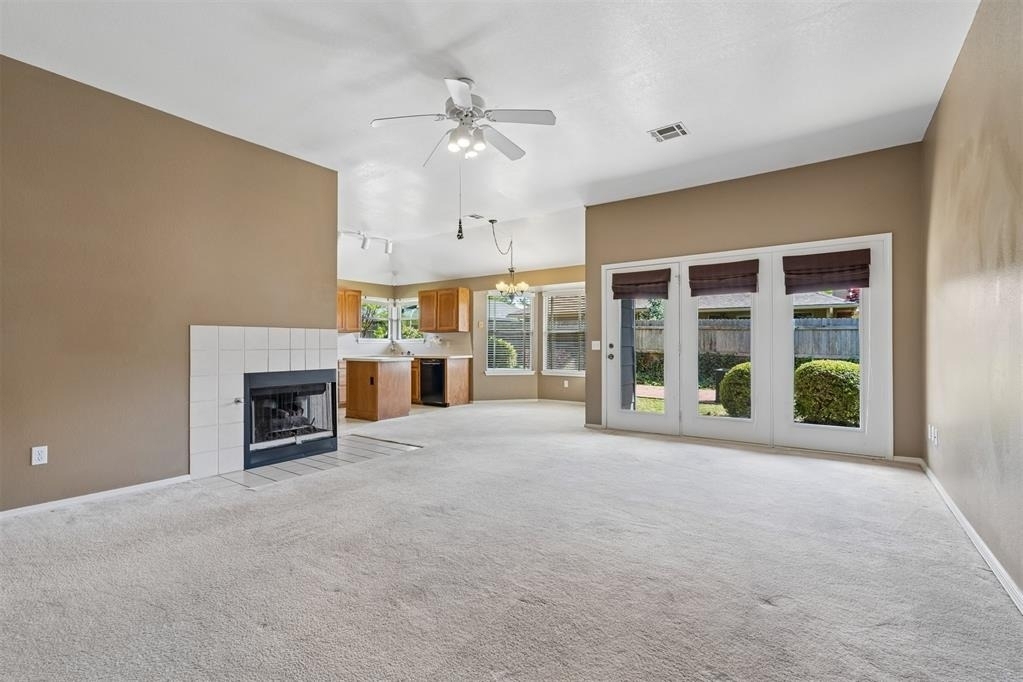 1708 Creekside Court - Photo 12