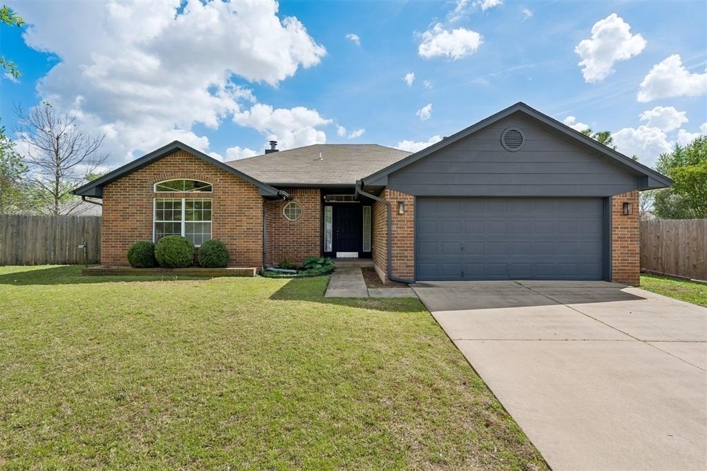 1708 Creekside Court - Photo 2