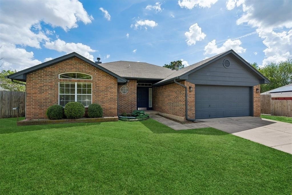 1708 Creekside Court - Photo 3