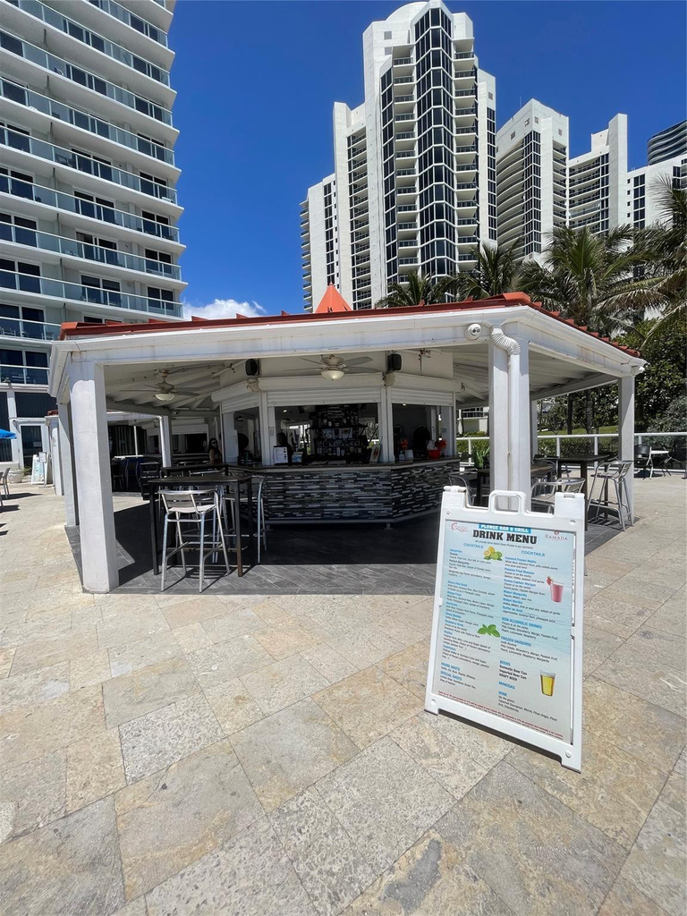 19201 Collins Avenue - Photo 33