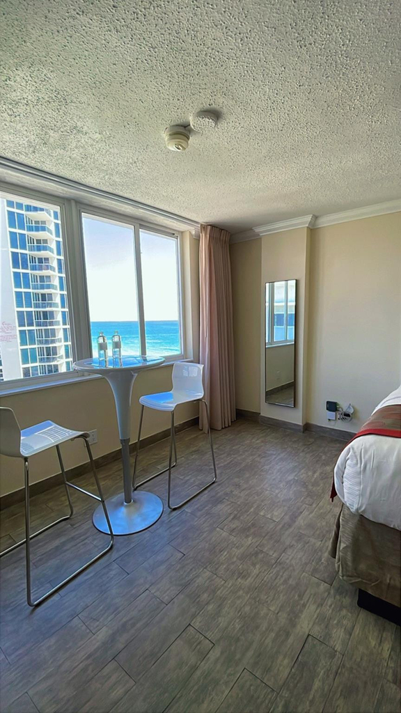 19201 Collins Avenue - Photo 5
