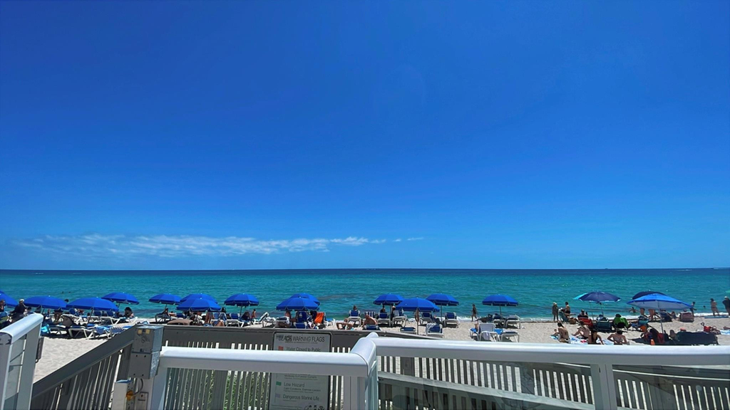 19201 Collins Avenue - Photo 29