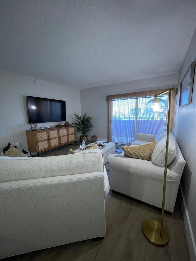 400 Kings Point Drive - Photo 18