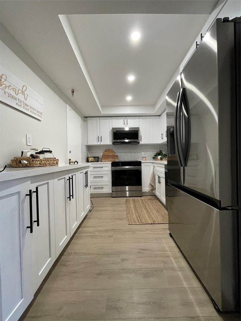 400 Kings Point Drive - Photo 3