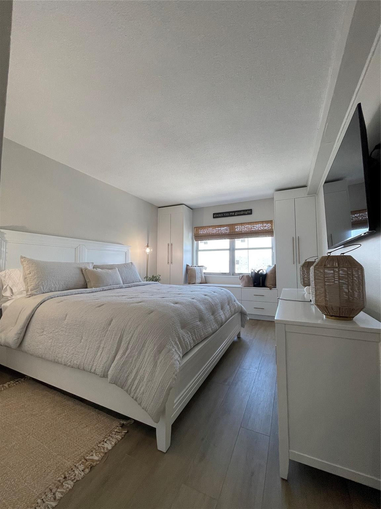 400 Kings Point Drive - Photo 24