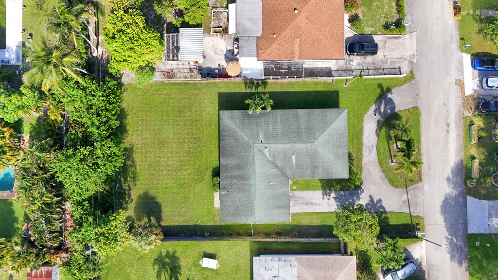 2022 Collier Avenue - Photo 37