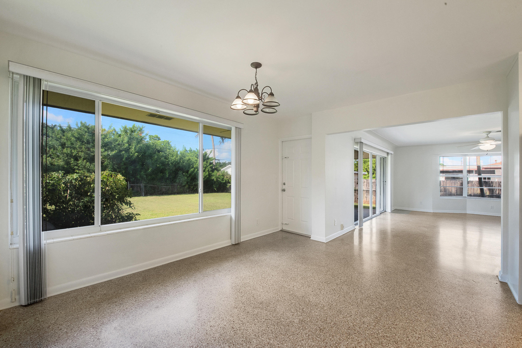 2022 Collier Avenue - Photo 13
