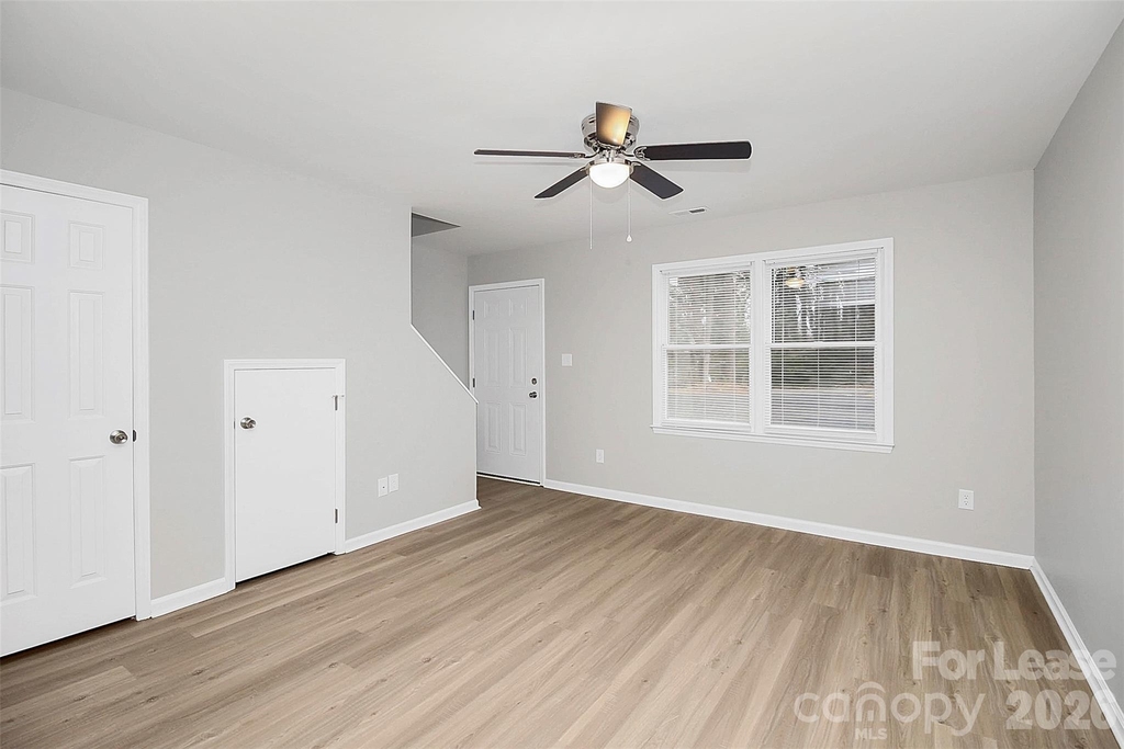 1219 Anderson Street - Photo 3
