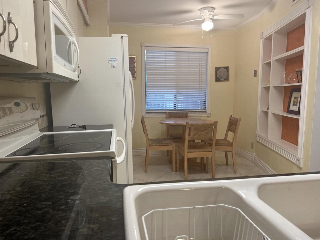 14475 Strathmore Lane - Photo 34