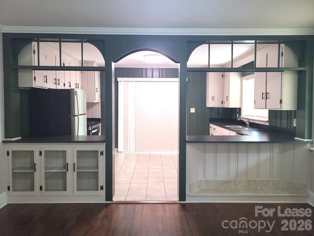 1425 Academy Street - Photo 5