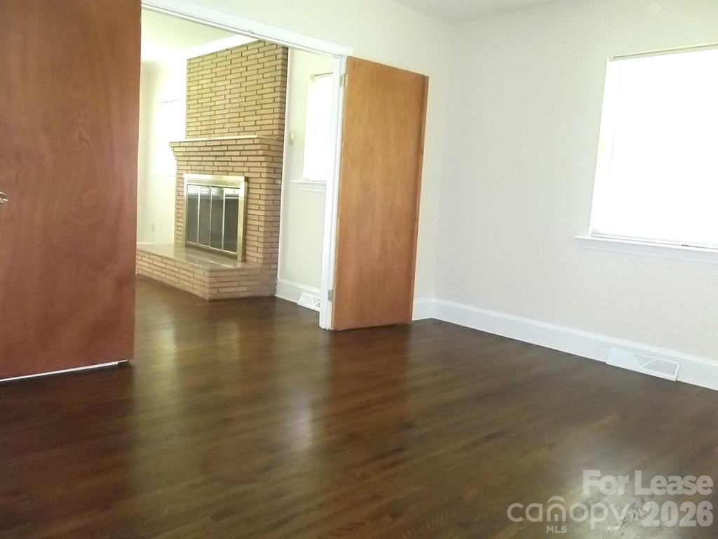 1425 Academy Street - Photo 8