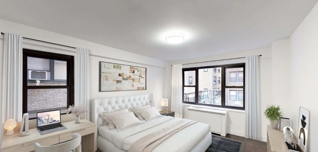 Flex 3 bedroom 2 bathroom on East 56th Street - Photo 0