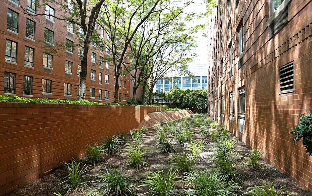 Luxury studio on West 53th Street - Photo 9