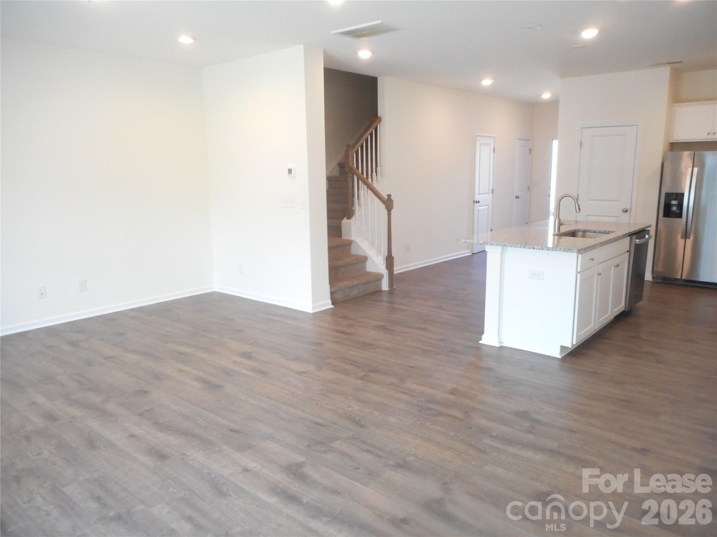 758 Earhart Street Nw - Photo 5