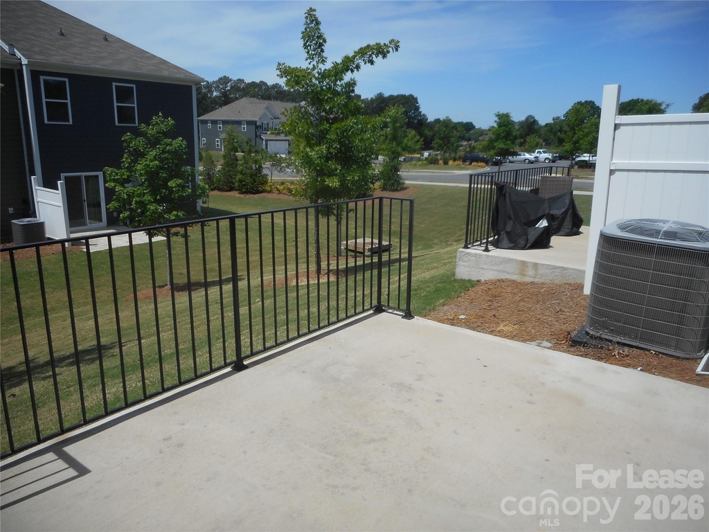 758 Earhart Street Nw - Photo 9