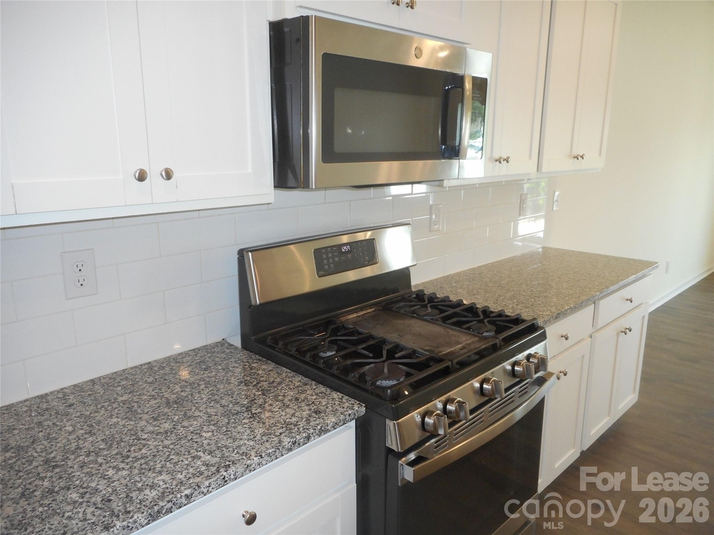 758 Earhart Street Nw - Photo 4
