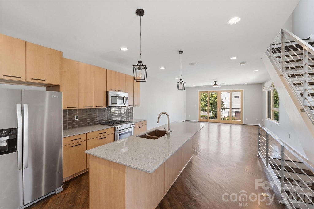 919 Westbrook Drive - Photo 11