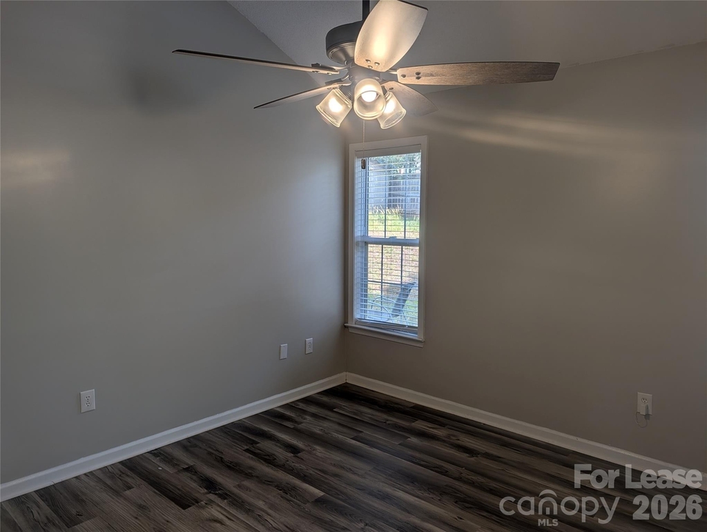 131 Diamond Drive - Photo 13