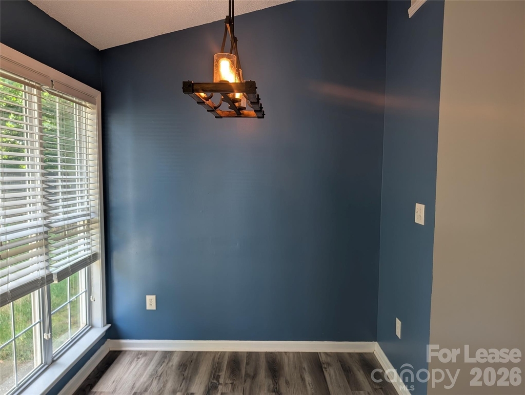 131 Diamond Drive - Photo 5