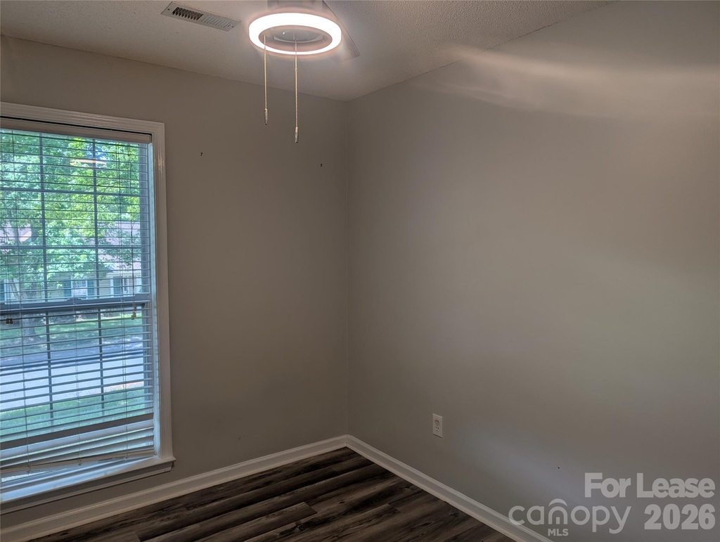 131 Diamond Drive - Photo 8