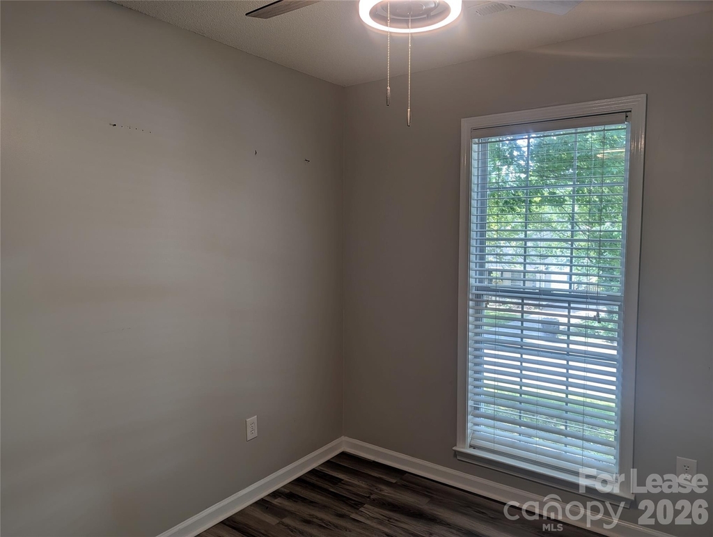 131 Diamond Drive - Photo 10