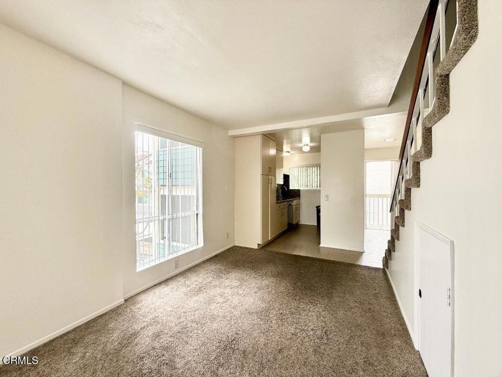263 S Ventura Road - Photo 4