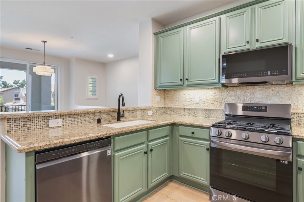 13563 Mashona Avenue - Photo 7