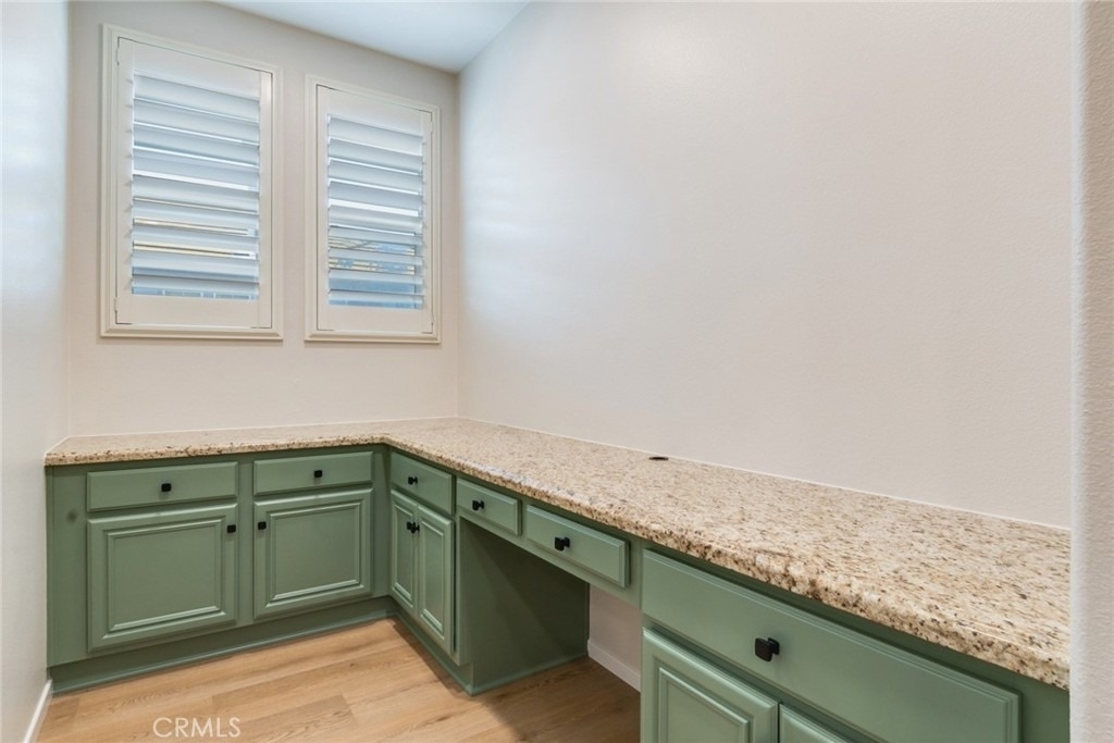 13563 Mashona Avenue - Photo 9