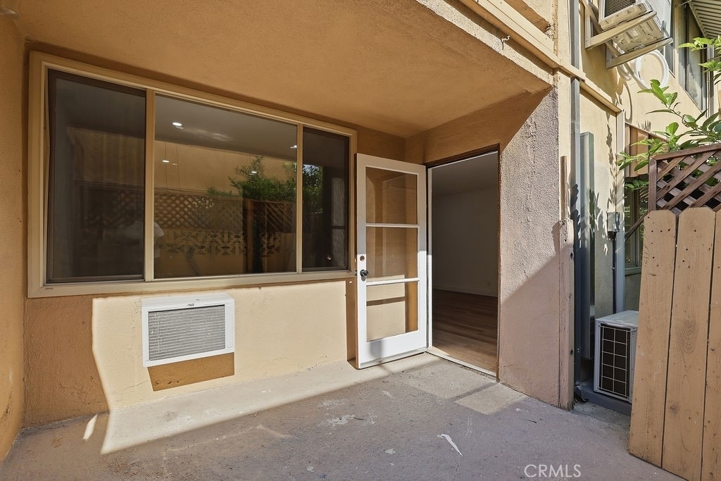 17000 Burbank Boulevard - Photo 18