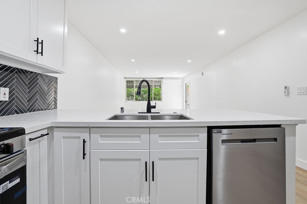 17000 Burbank Boulevard - Photo 1