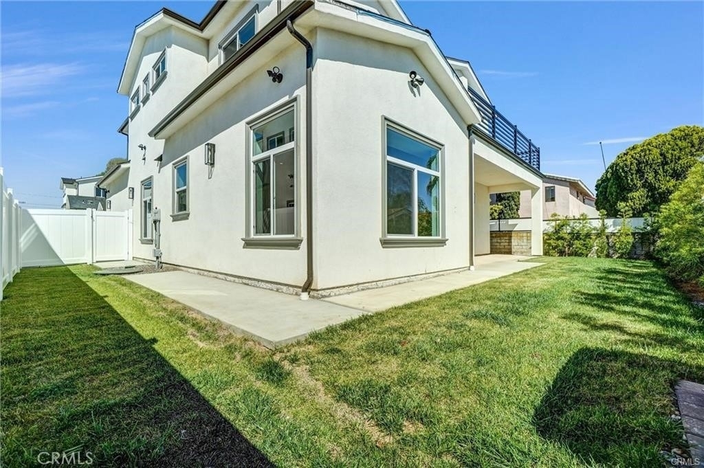 2124 W 238th Street - Photo 36