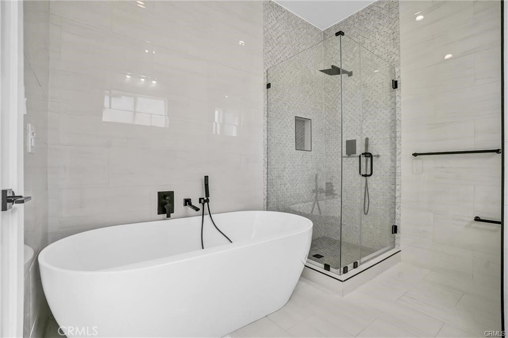 2124 W 238th Street - Photo 23