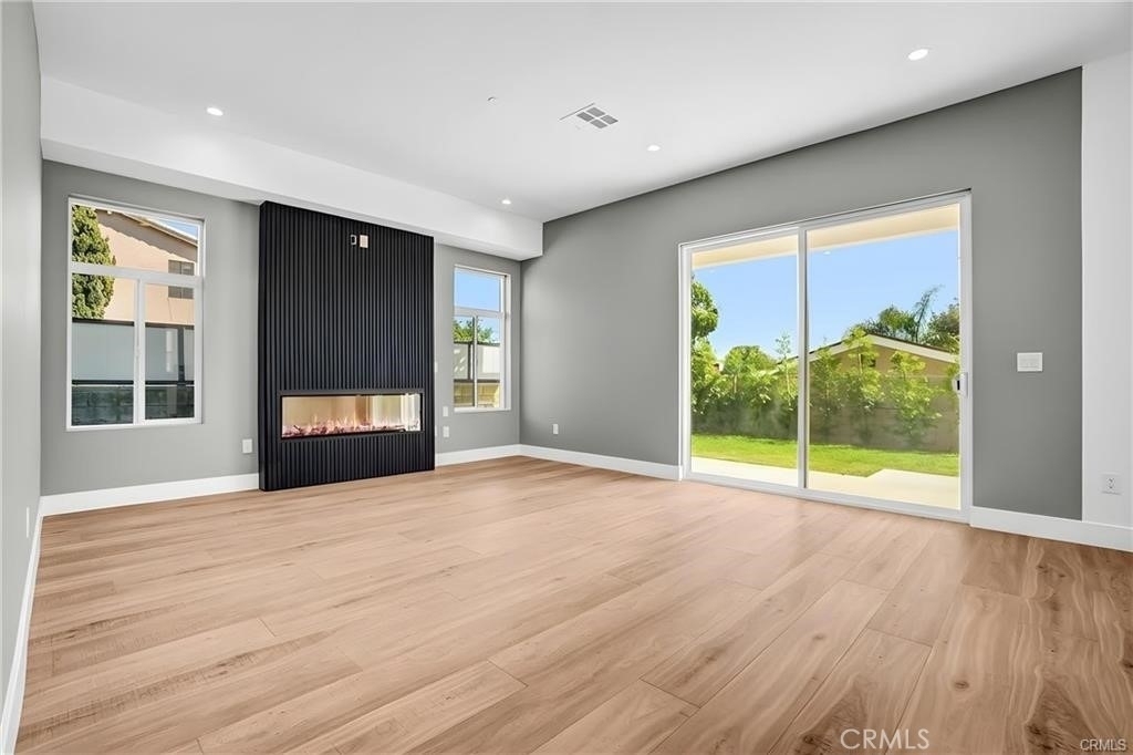2124 W 238th Street - Photo 9