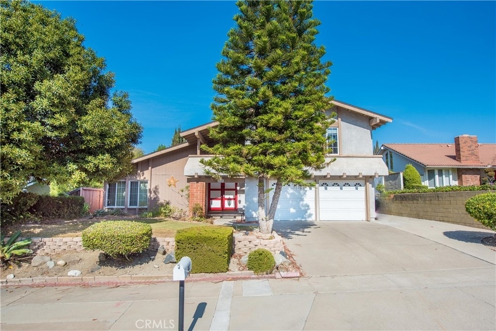 1709 Beechwood Avenue - Photo 0