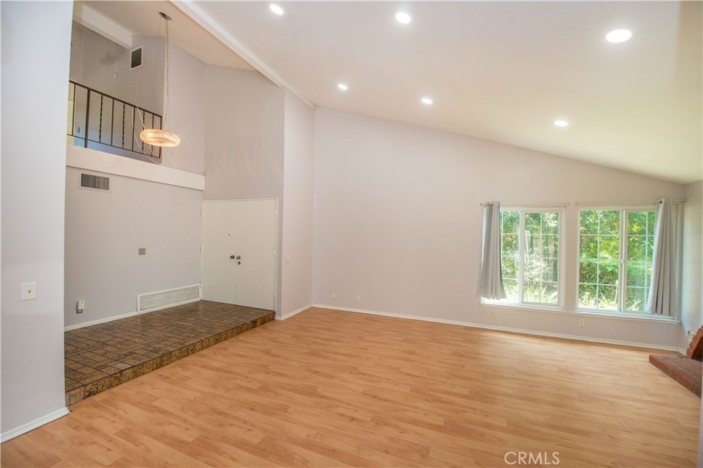1709 Beechwood Avenue - Photo 5