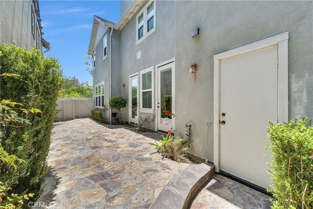 14 Conservatory Drive - Photo 24